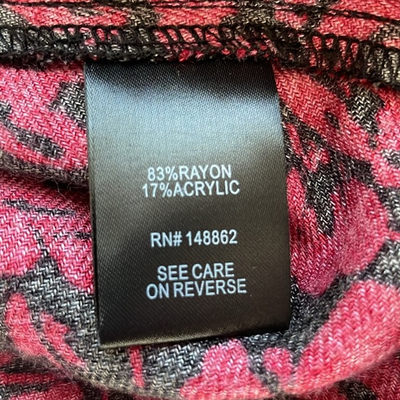 Torrid Babydoll Softest Flannel Puff Short Sleeve Top. Size 6X. NWT. Red & Black - Picture 14 of 15